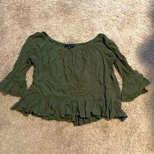 Cute flowy green top